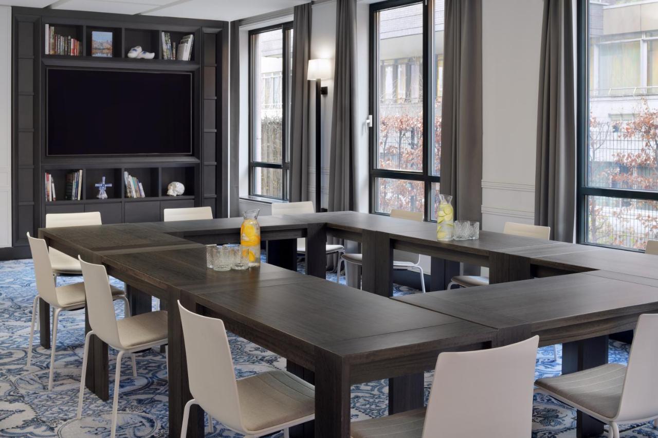 Mövenpick Hotel Haag Exteriör bild